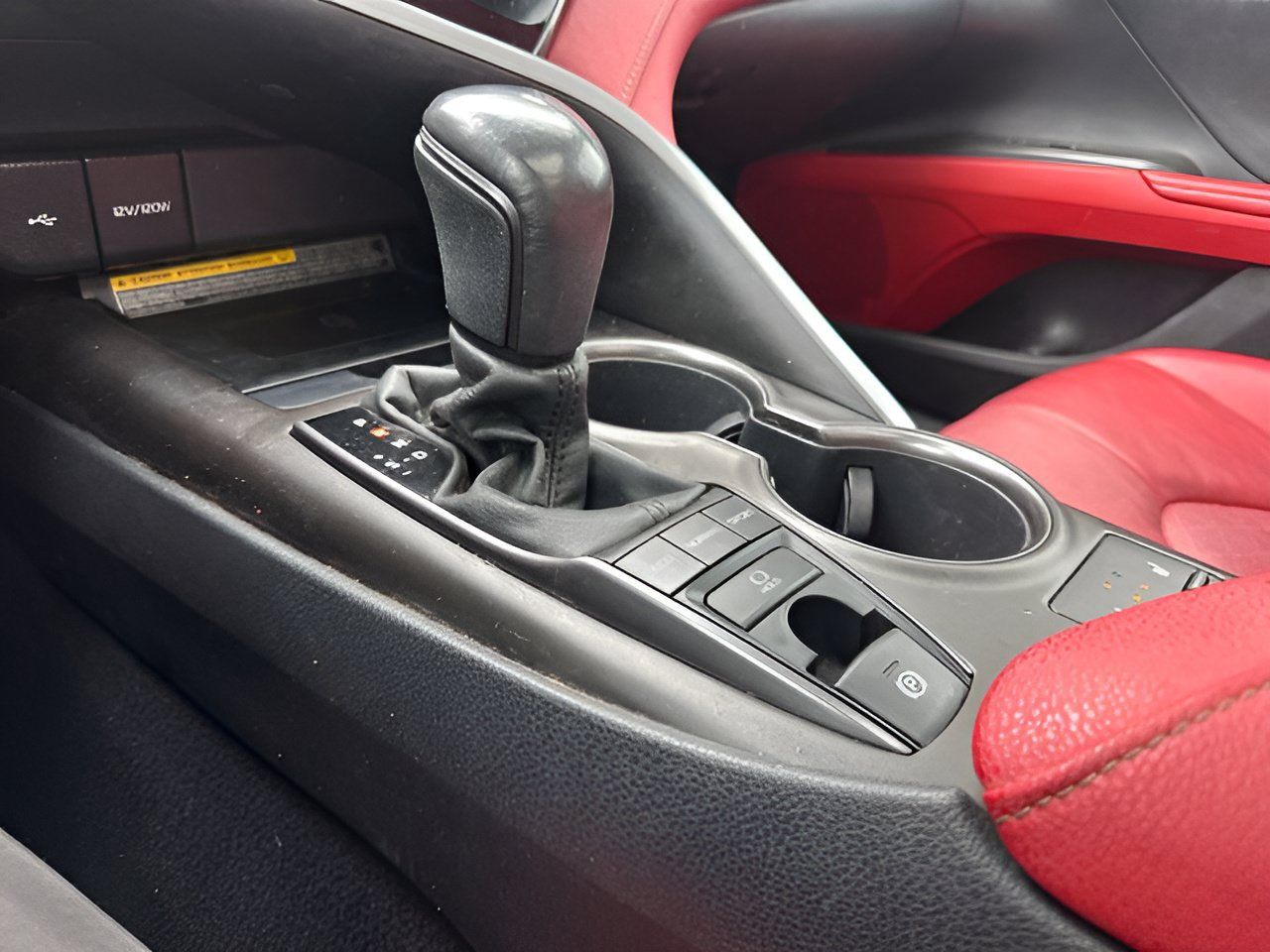 Used 2021 Toyota Camry XSE FWD image 22