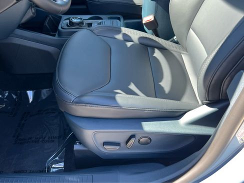 New 2026 Ford Maverick Lariat w/ Black Appearance Package AWD/4WD image 29