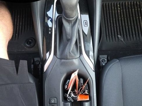 Used 2023 Toyota Corolla LE FWD image 28