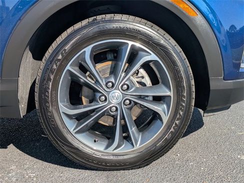 Used 2022 Buick Encore GX Select image 11