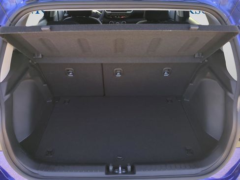 New 2026 Hyundai Venue SE FWD image 13