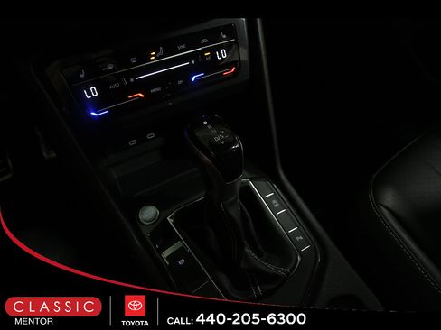 Used 2023 Volkswagen Tiguan SE R-Line AWD/4WD image 17