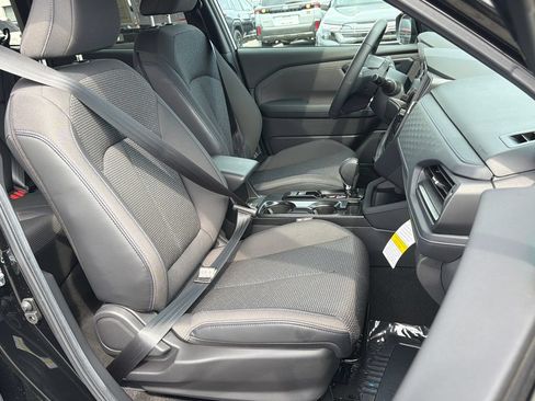 Used 2026 Subaru Forester Premium AWD/4WD image 15