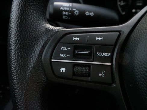 Certified 2023 Honda HR-V LX image 27