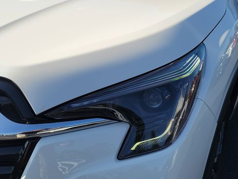 Certified 2023 Subaru Ascent Limited w/ Technology Package image 9