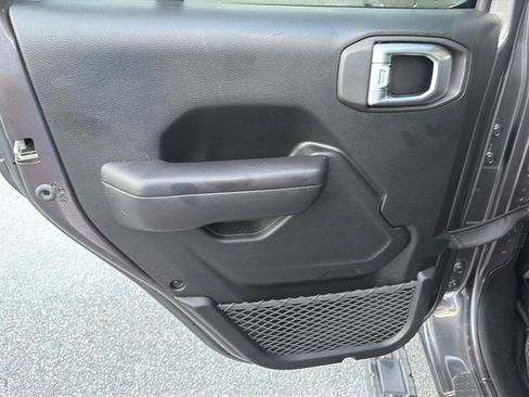 Used 2021 Jeep Wrangler Unlimited Sport AWD/4WD image 17