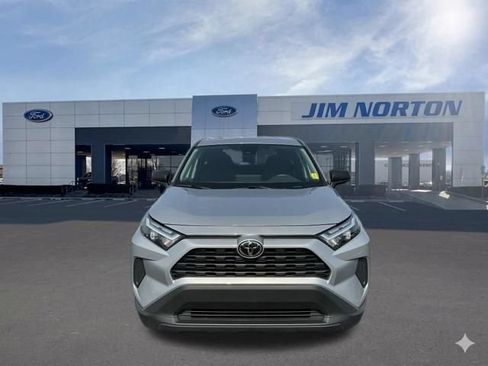 Used 2025 Toyota RAV4 LE AWD/4WD image 10