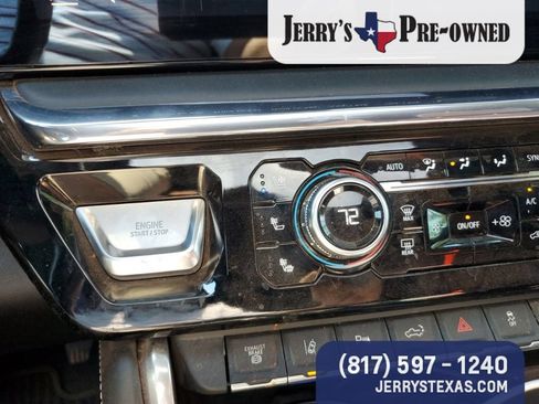 Used 2025 GMC Sierra 2500 Denali Ultimate AWD/4WD image 11