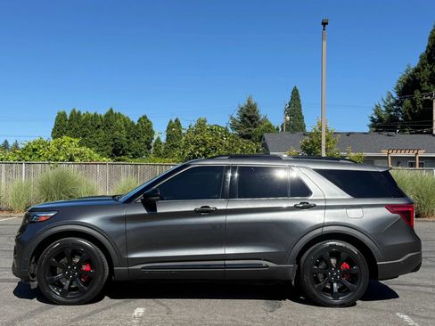 Used 2020 Ford Explorer ST w/ ST Street Pack AWD/4WD image 2
