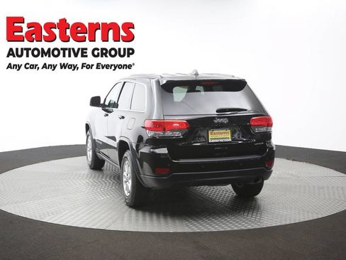 Used 2018 Jeep Grand Cherokee Laredo RWD image 36
