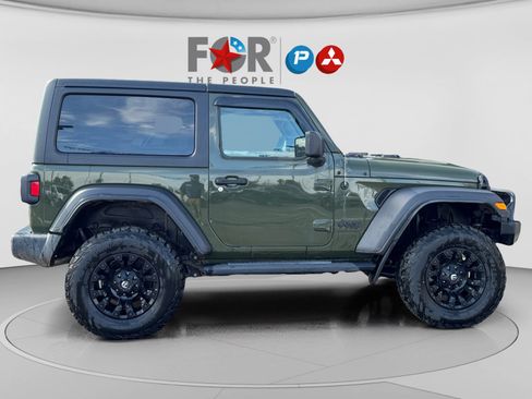 Used 2022 Jeep Wrangler Sport AWD/4WD image 6