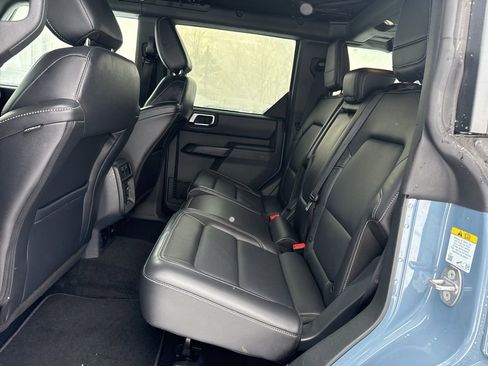 Used 2025 Ford Bronco Outer Banks image 33