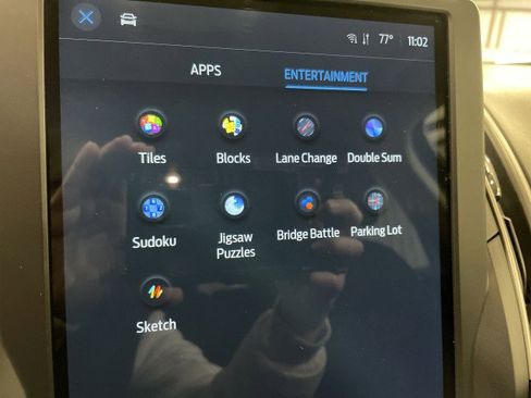 Used 2024 Ford Edge SEL image 29