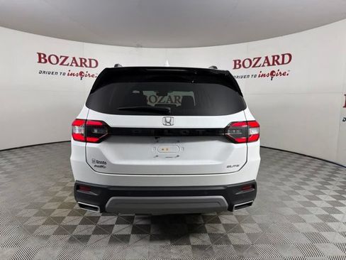 Used 2025 Honda Pilot Elite image 7