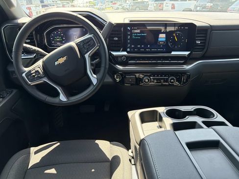 Used 2024 Chevrolet Silverado 1500 LT w/ Texas Edition Plus AWD/4WD image 17