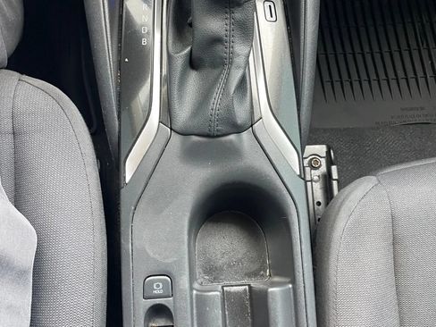 Used 2025 Toyota Corolla LE FWD image 25