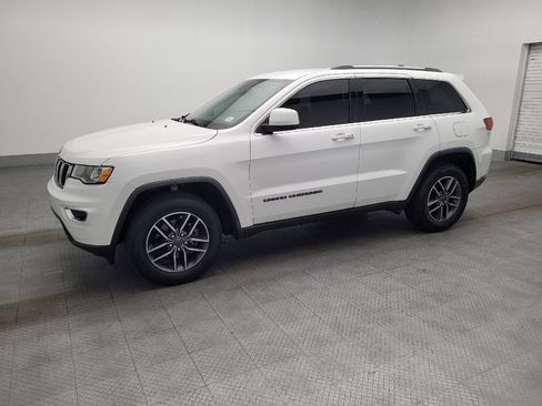 Used 2020 Jeep Grand Cherokee Laredo w/ 18" Wheel & 8.4" Radio Group image 2