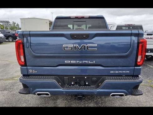 Used 2025 GMC Sierra 1500 Denali Ultimate AWD/4WD image 8