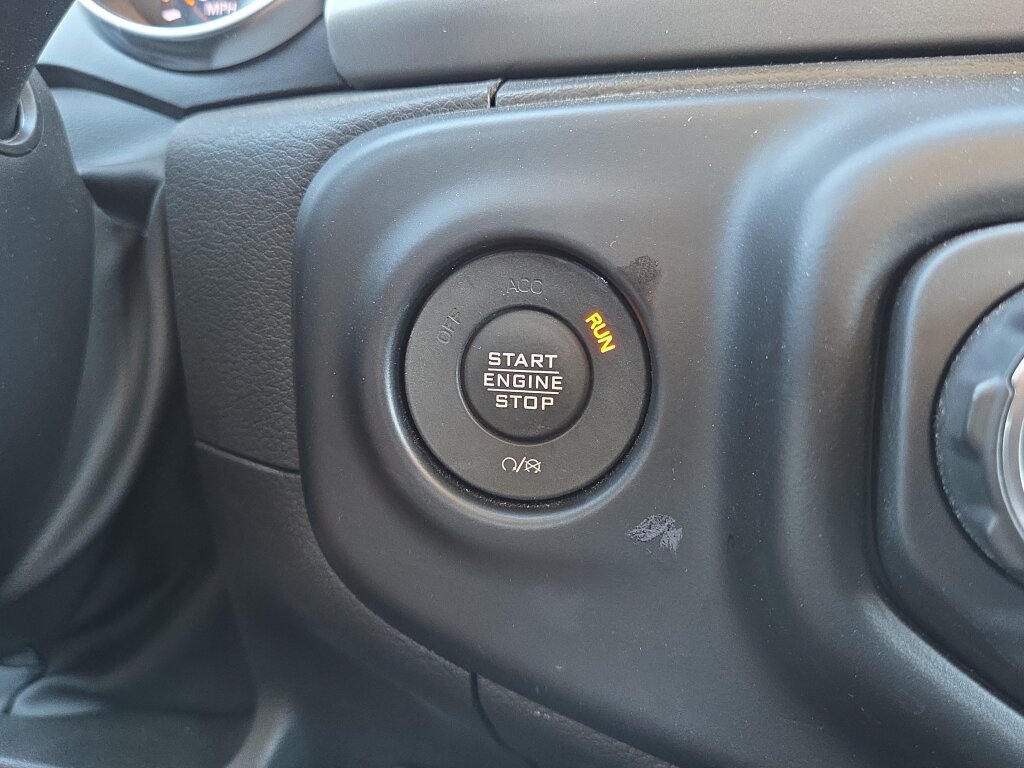 Used 2022 Jeep Wrangler Sport AWD/4WD image 24