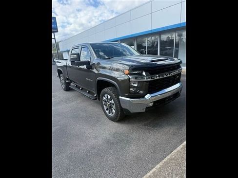Used 2022 Chevrolet Silverado 2500 LT w/ Convenience Package image 4