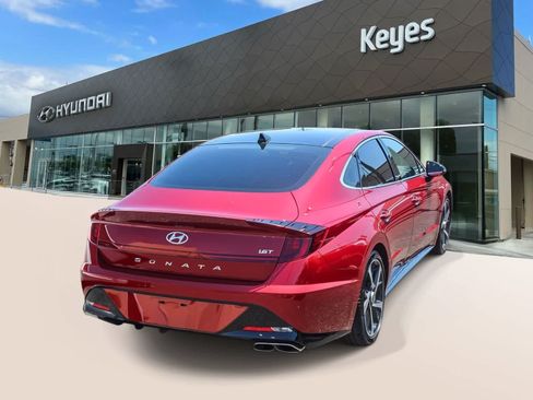 Used 2023 Hyundai Sonata SEL Plus w/ Preferred Accessory Package FWD image 4