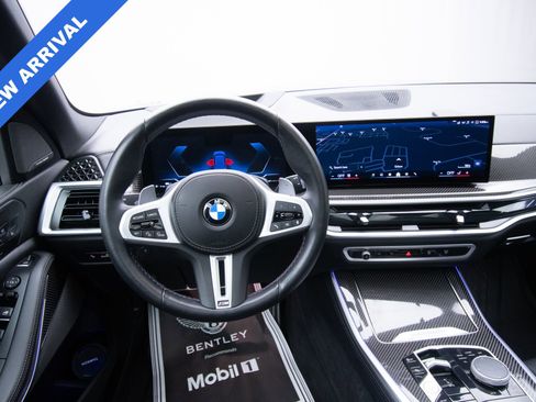 Used 2025 BMW X5 M60i w/ Climate Comfort Package image 40