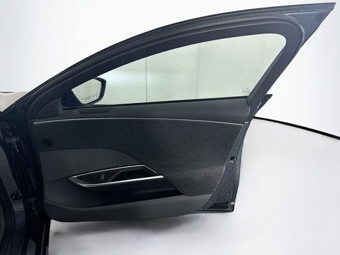 Used 2024 Lucid Air Pure RWD image 33