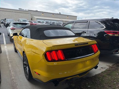 Used 2015 Ford Mustang GT Premium w/ Equipment Group 401A RWD image 4
