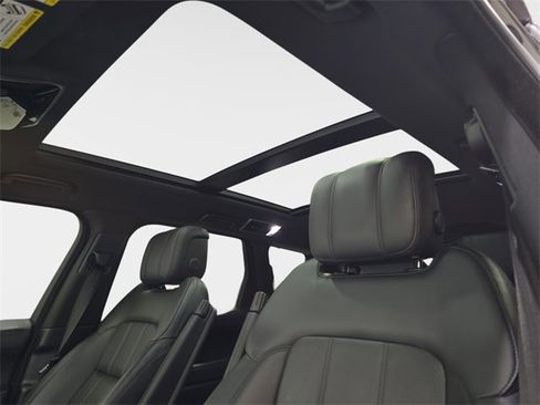 Used 2019 Land Rover Range Rover Sport Supercharged image 30