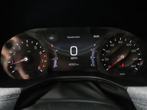 Used 2025 Jeep Compass Latitude w/ Sun & Sound Group AWD/4WD image 20