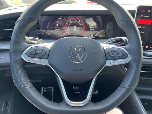 New 2026 Volkswagen Tiguan SE R-Line FWD image 15