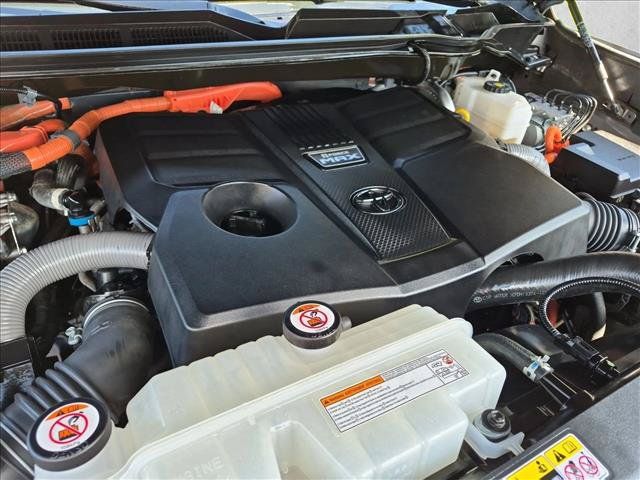 Used 2024 Toyota Sequoia Platinum AWD/4WD image 24