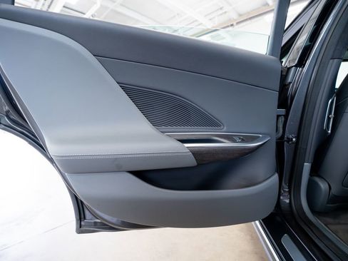 Used 2024 Lucid Air Touring image 41