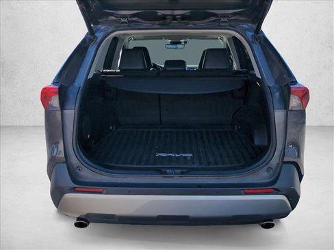 Used 2022 Toyota RAV4 Limited image 6