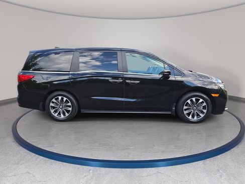 Used 2024 Honda Odyssey EX-L image 4
