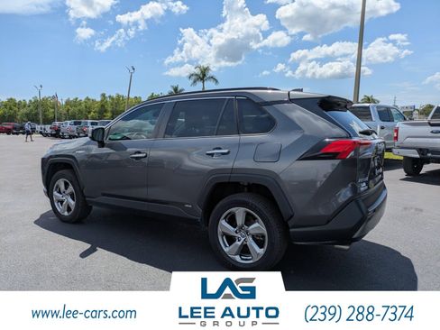 Used 2020 Toyota RAV4 Limited w/ Limited Grade Weather Package AWD/4WD image 5