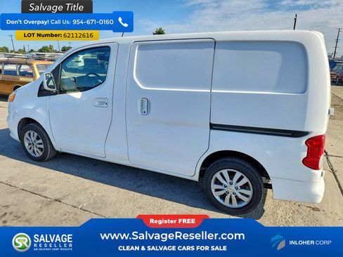 Used 2015 Chevrolet City Express LT w/ Technology Package FWD image 3