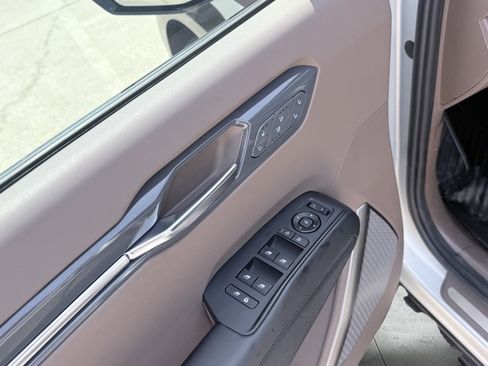 Used 2024 Kia EV9 GT-Line AWD/4WD image 24