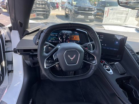 Used 2024 Chevrolet Corvette Stingray Preferred Cpe w/ Z51 Performance Package RWD image 15