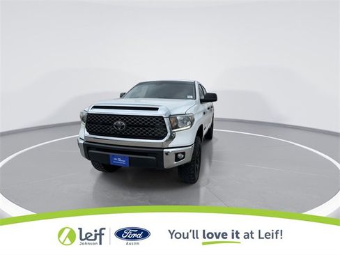 Used 2020 Toyota Tundra SR5 w/ SR5 Upgrade Package image 4