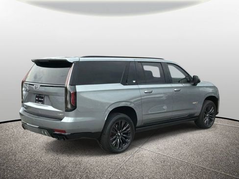 Used 2024 Cadillac Escalade ESV V w/ LPO, ONYX Package AWD/4WD image 7