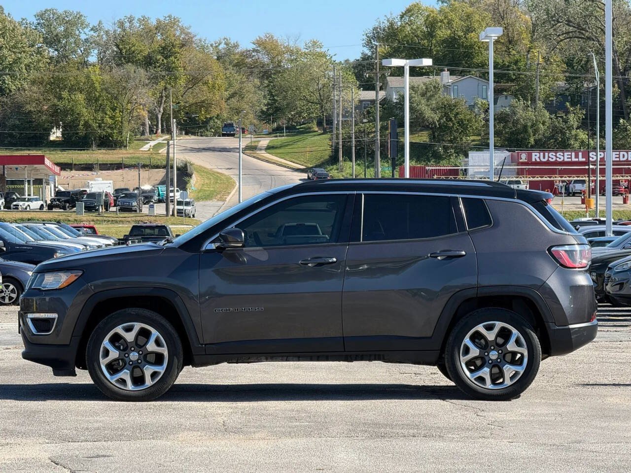 Used 2018 Jeep Compass Limited AWD/4WD image 5