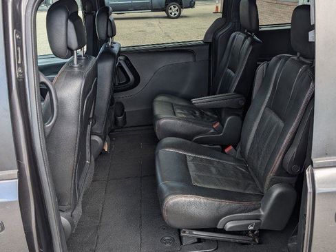 Used 2019 Dodge Grand Caravan GT FWD image 13