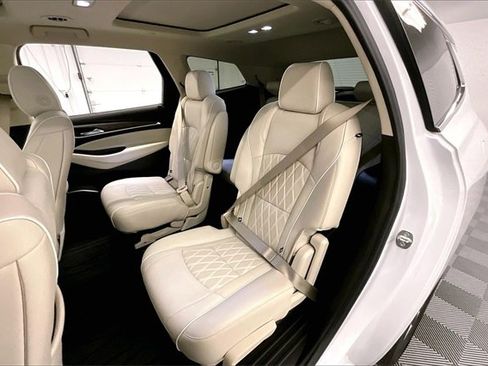 Used 2022 Buick Enclave Avenir image 21