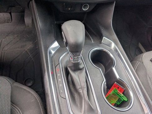 Used 2022 Chevrolet Traverse LT image 13