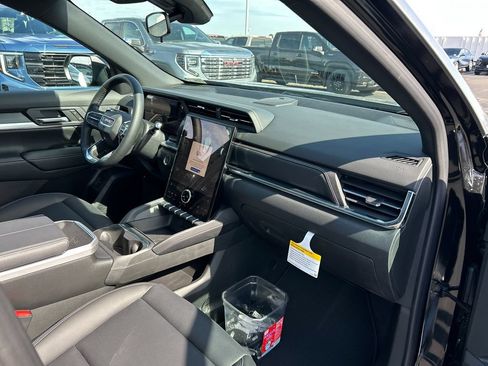 New 2026 GMC Terrain Elevation w/ Elevation Premium Package AWD/4WD image 39
