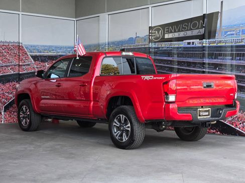 Certified 2016 Toyota Tacoma TRD Sport RWD image 5
