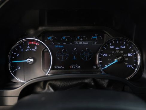 Used 2021 Ford F250 Platinum w/ FX4 Off-Road Package image 16