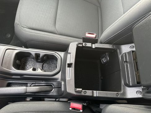 Used 2021 Jeep Wrangler Unlimited Sport image 19