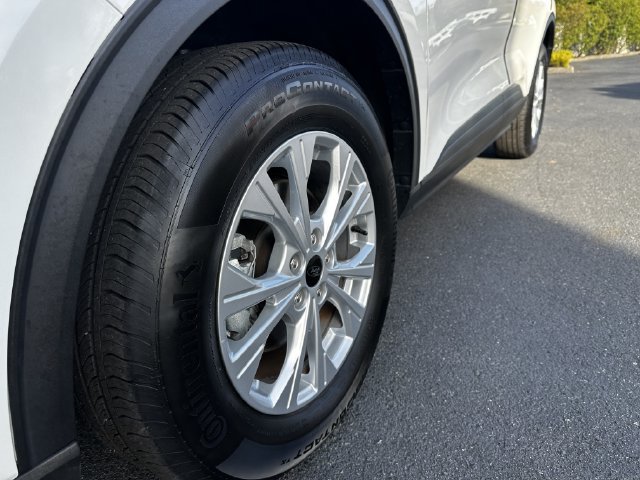 Certified 2023 Ford Escape Active AWD/4WD image 12